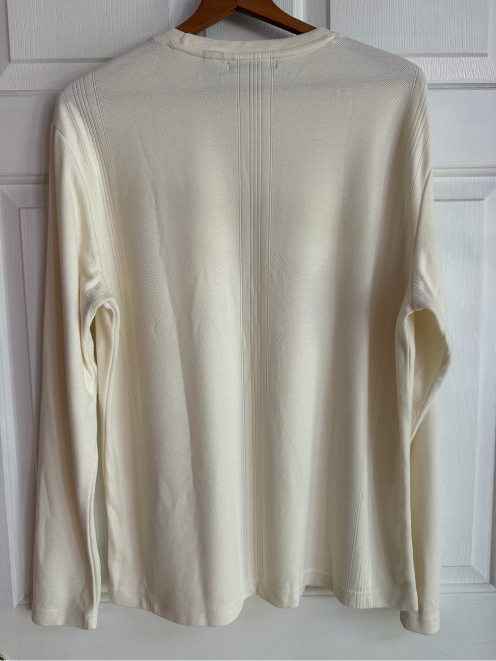 Claiborne Cream Crewneck Sweater - Subtle Rib Detail - Picture 4 of 5